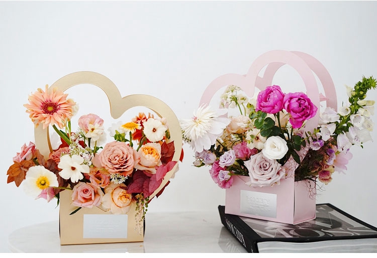 Newest Love Shape Folding Packaging Box Portable Heart Flower Boxes