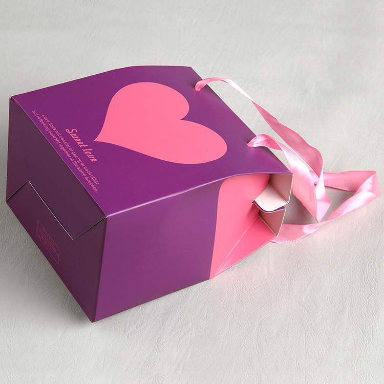 Factory Supply Folding Paper Packaging Box For Sweetheart Gifts