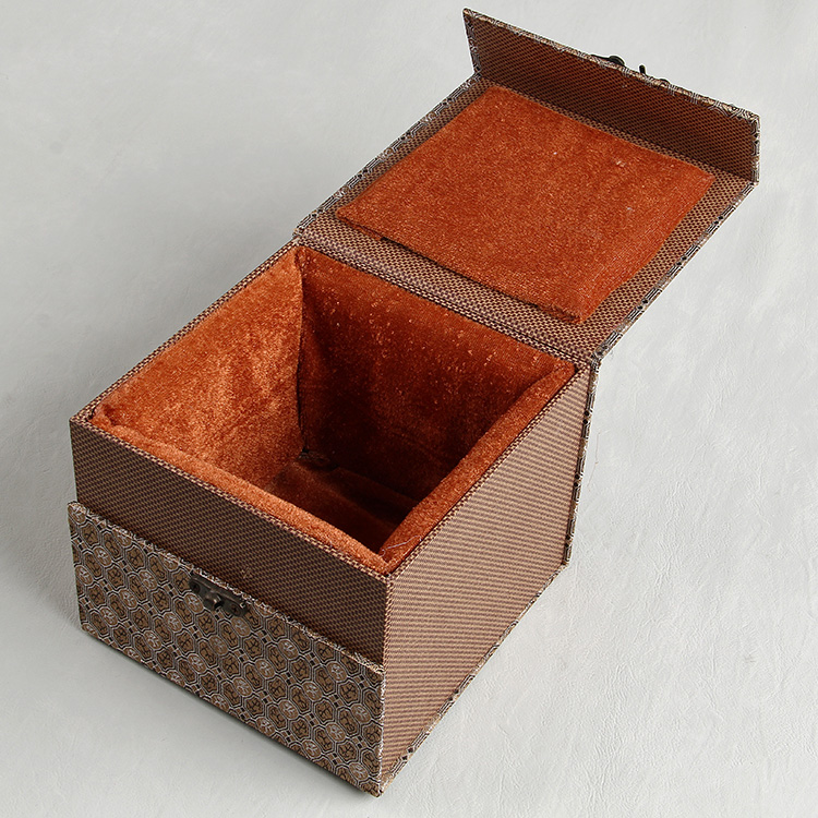 Three-Layer Paper Structure Paper Packaging Box With Fabric Lining For Elegant Ceramic Products 