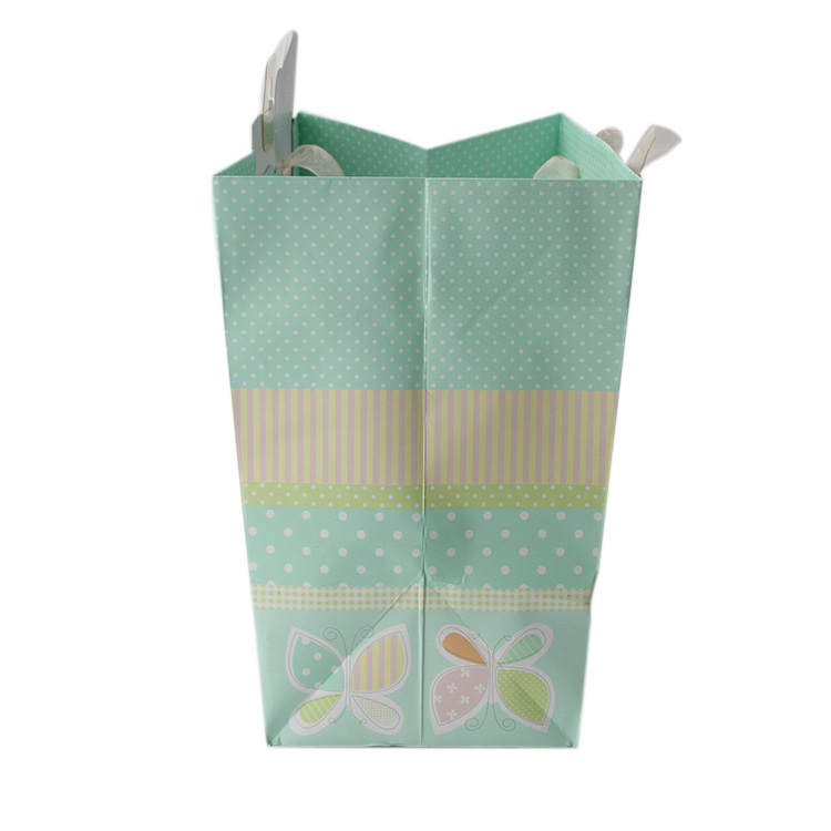 2020 Custom Luxury small gift paper bag,paper gift bag with ribbon