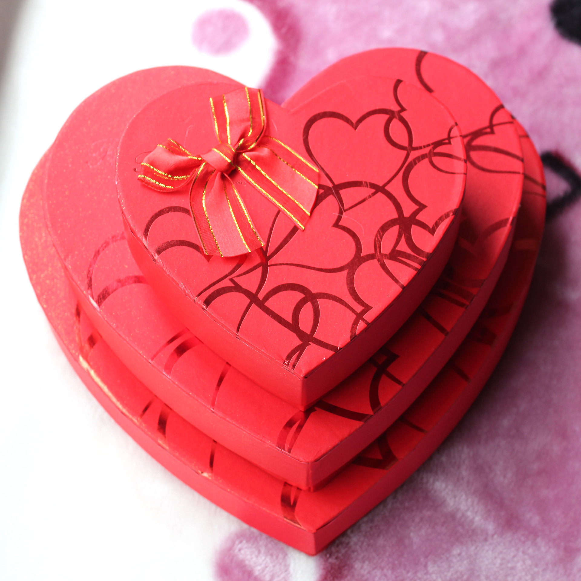 Chocolate candy gift box with window PVC transparent love gift box for Korean exquisite heart box